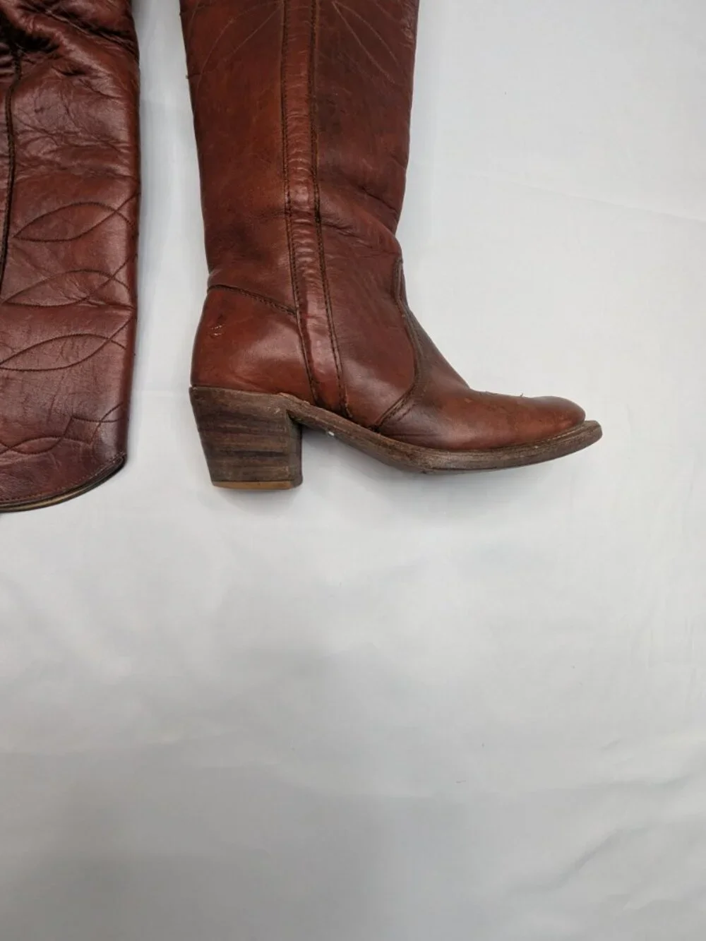 Frye rare find